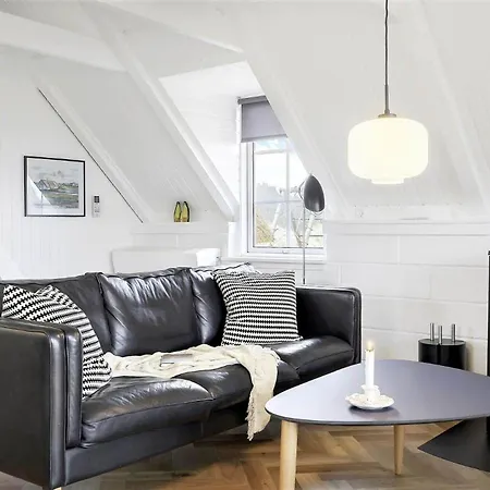 203-ringkobing-krae-degns-vej-3 *